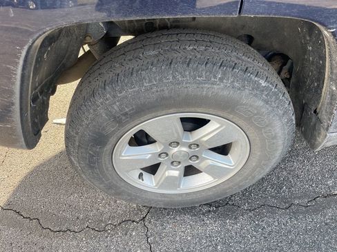 Used 2012 Jeep Liberty Sport image 9