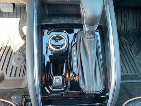 New 2026 GMC Canyon AT4 w/ Nightfall Edition AWD/4WD image 12