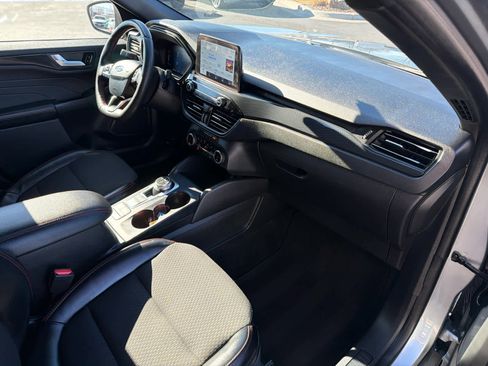 Used 2024 Ford Escape ST-Line image 16