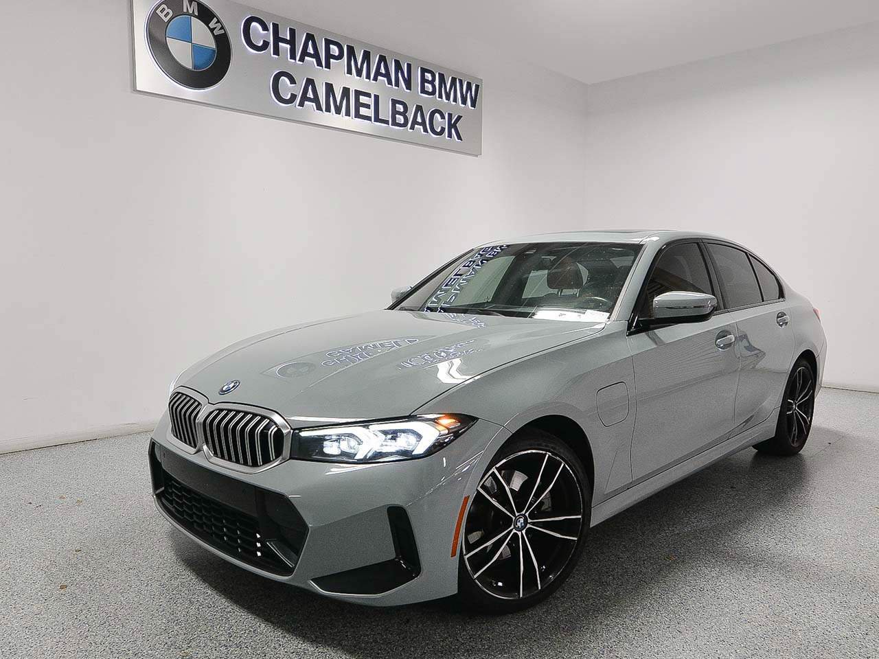Used 2024 BMW 330e w/ M Sport Package RWD image 1