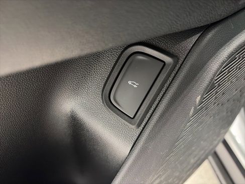 New 2026 Chevrolet Equinox LT image 10