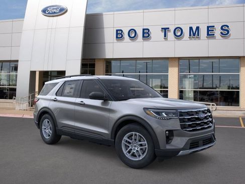 New 2026 Ford Explorer Active w/ Active Comfort Package RWD image 9
