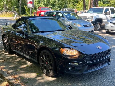 Used 2017 FIAT 124 Spider Abarth RWD image 7