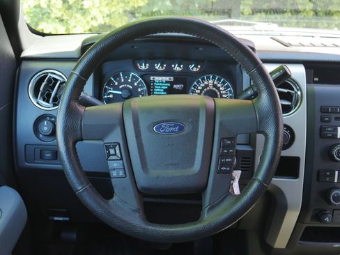 Used 2011 Ford F150 XLT w/ XLT Chrome Pkg AWD/4WD image 6