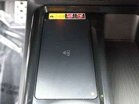 Certified 2025 Toyota Camry SE image 23