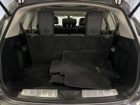 Used 2019 INFINITI QX60 Luxe w/ Sensory Package AWD/4WD image 26