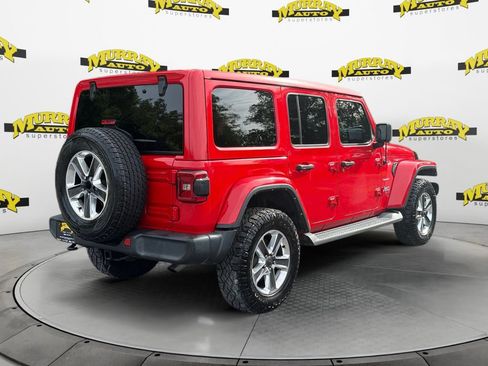Used 2021 Jeep Wrangler Unlimited Sahara AWD/4WD image 5