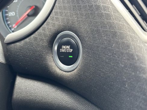 Used 2023 Chevrolet Malibu LT image 6