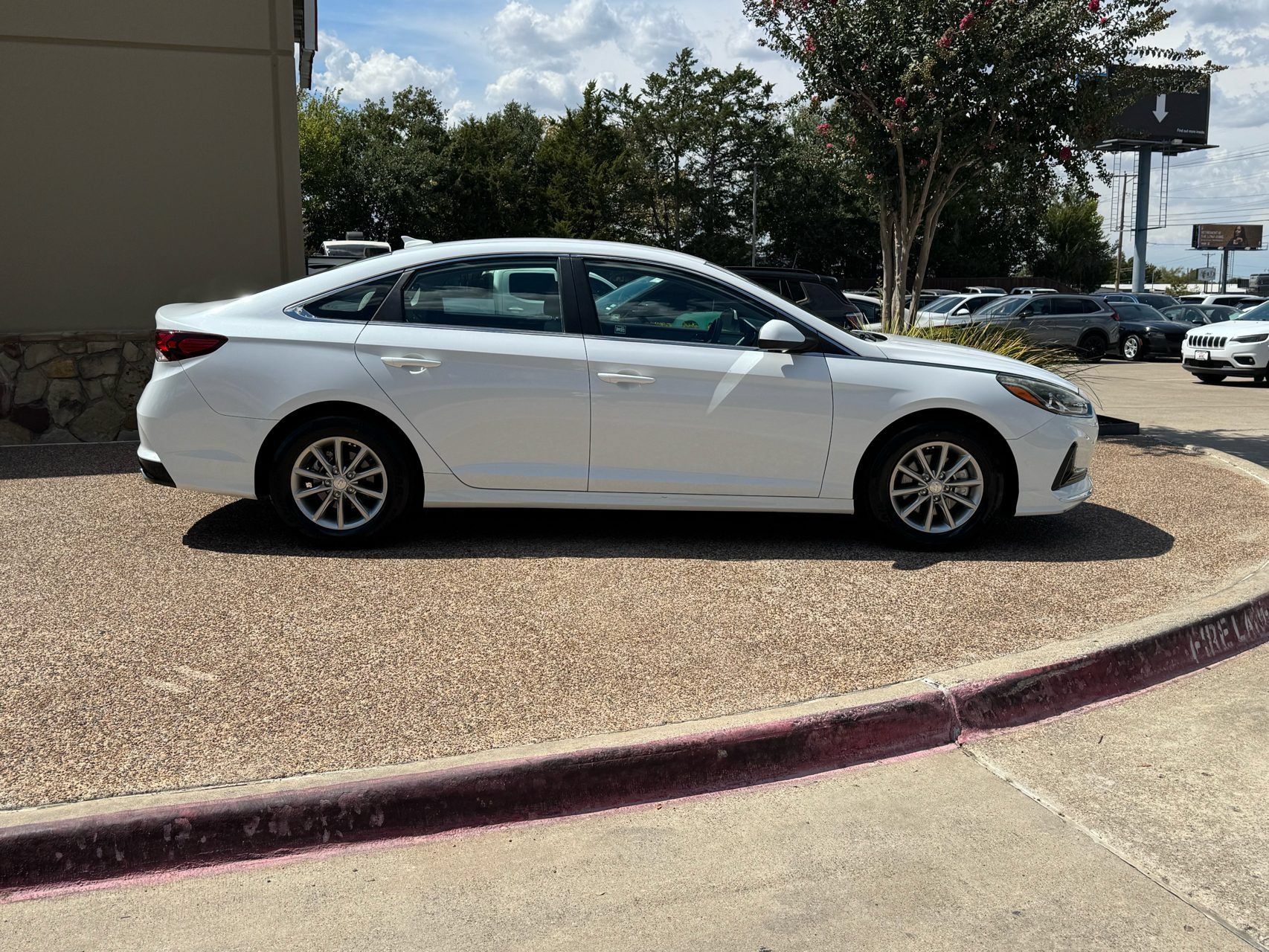 Used 2019 Hyundai Sonata ECO FWD image 6
