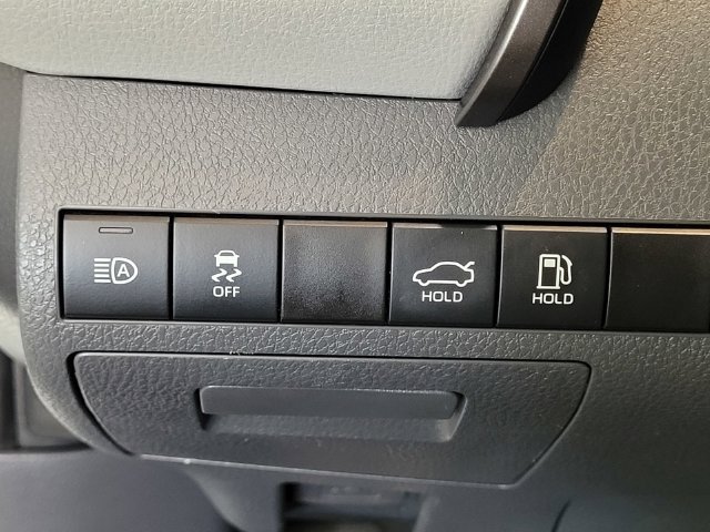 Used 2022 Toyota Camry SE FWD image 14