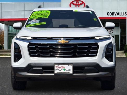 Used 2025 Chevrolet Equinox LT w/ Convenience Package II AWD/4WD image 9