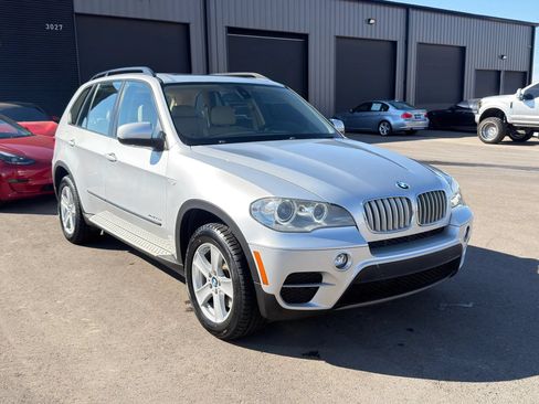 Used 2011 BMW X5 xDrive35d AWD/4WD image 2