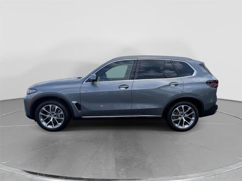 New 2026 BMW X5 xDrive40i w/ Premium Package AWD/4WD image 8