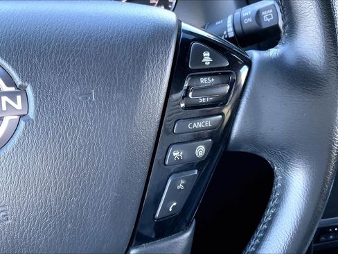 Used 2022 Nissan Armada SL w/ Midnight Edition Package image 23