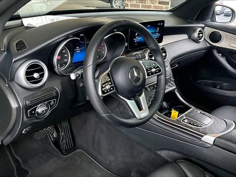 Used 2022 Mercedes-Benz GLC 300 image 17