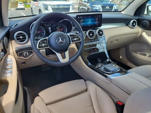 Used 2022 Mercedes-Benz GLC 300 image 19