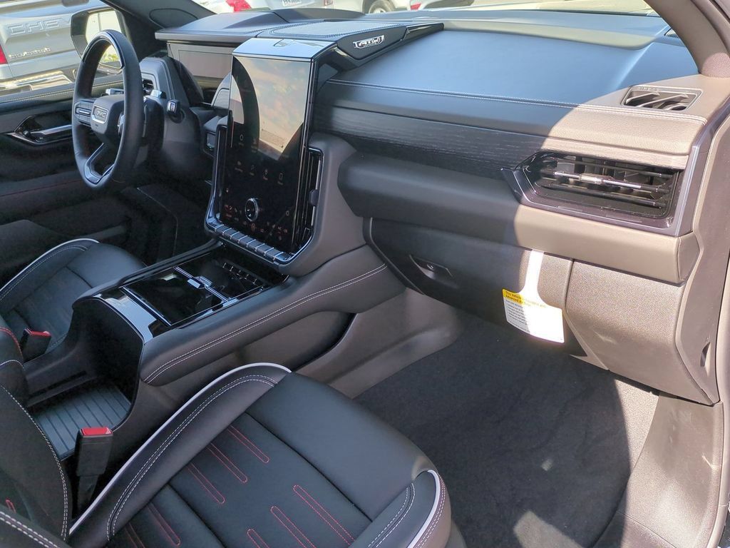 Used 2026 GMC Yukon AT4 Ultimate AWD/4WD image 35