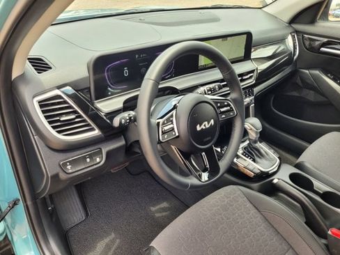 New 2026 Kia Seltos S FWD image 9