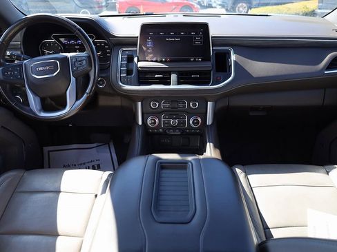 Used 2021 GMC Yukon XL SLT w/ SLT Luxury Plus Package AWD/4WD image 19