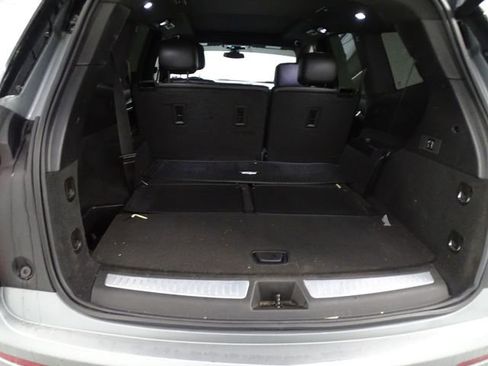 Used 2024 Cadillac XT6 Luxury w/ LPO, Floor Liner Package image 20