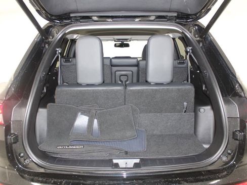 Used 2024 Mitsubishi Outlander SEL image 14