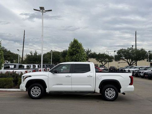 Certified 2025 Toyota Tundra SR5 w/ SR5 Premium Package AWD/4WD image 4