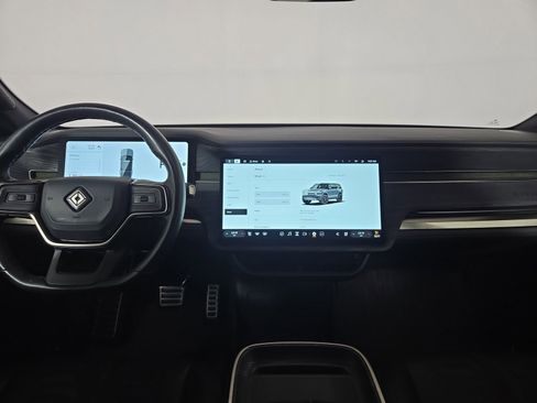 Used 2024 Rivian R1S Adventure image 27