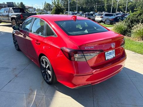 Used 2025 Honda Civic FWD Hybrid Sedan image 5
