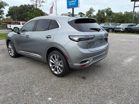 Used 2023 Buick Envision Avenir FWD image 5
