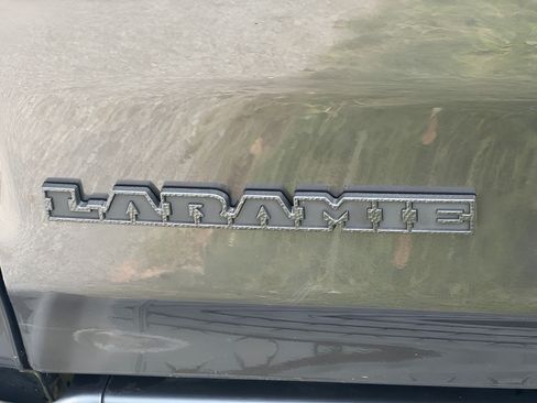 Used 2022 RAM 1500 Laramie AWD/4WD image 30