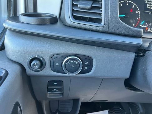 Used 2024 Ford Transit 250 Low Roof AWD w/ Exterior Upgrade Package image 19