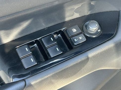 Used 2018 MAZDA CX-5 Touring w/ Preferred Equipment Package FWD image 24