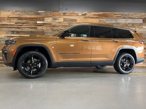 New 2026 Jeep Grand Cherokee L Limited AWD/4WD image 54