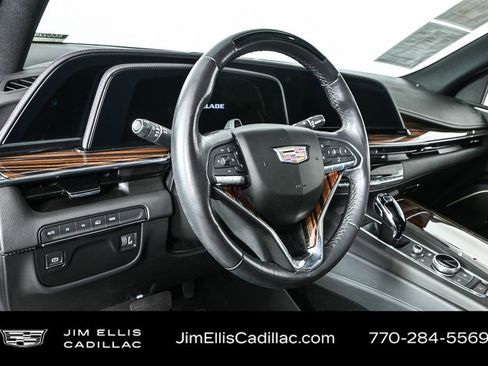 Certified 2023 Cadillac Escalade Premium Luxury image 4