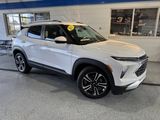 Used 2025 Chevrolet TrailBlazer LT w/ LT Cold Weather Package image 2