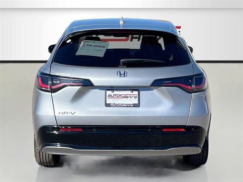 Used 2023 Honda HR-V EX-L image 6