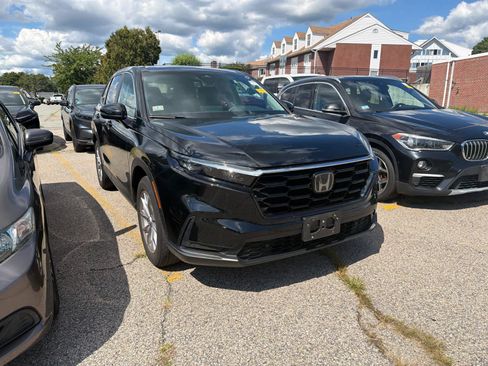 Used 2024 Honda CR-V EX-L image 3