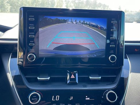 Used 2020 Toyota Corolla SE image 18