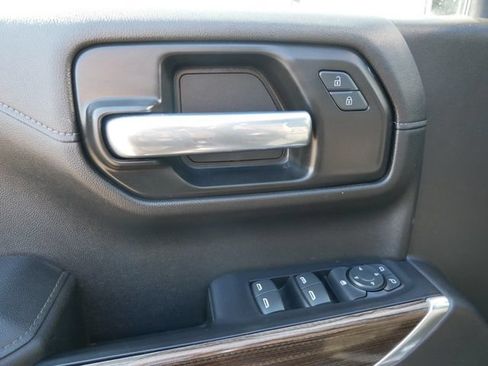 Used 2021 Chevrolet Silverado 1500 LT Trail Boss w/ Bed Protection Package AWD/4WD image 12