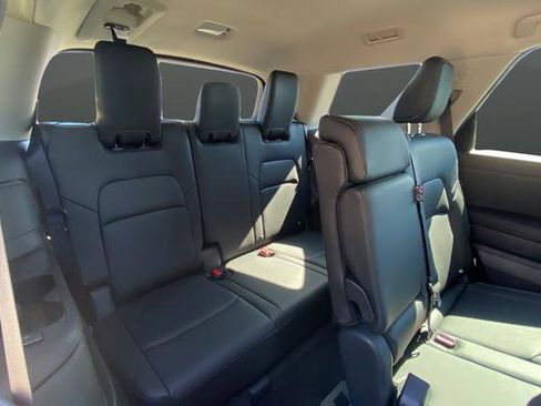 New 2026 Nissan Pathfinder SL image 24