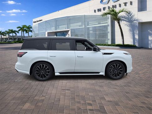 New 2026 INFINITI QX80 Autograph w/ Premium Cargo Package image 8