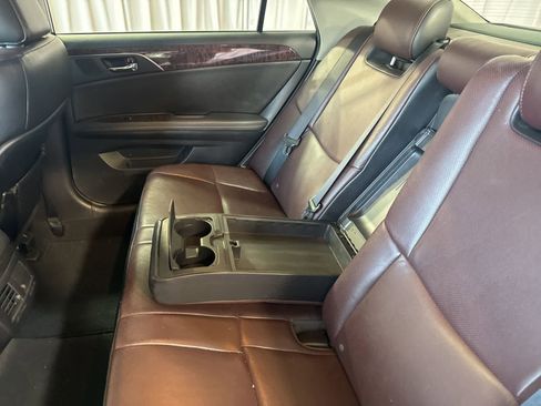 Used 2011 Toyota Avalon Limited FWD image 16