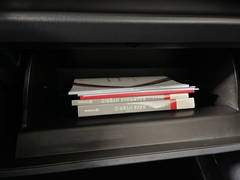 Certified 2024 Toyota RAV4 XLE Premium image 25