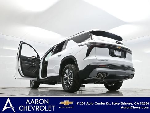 New 2026 Chevrolet Traverse LT w/ Driver Confidence Package image 53