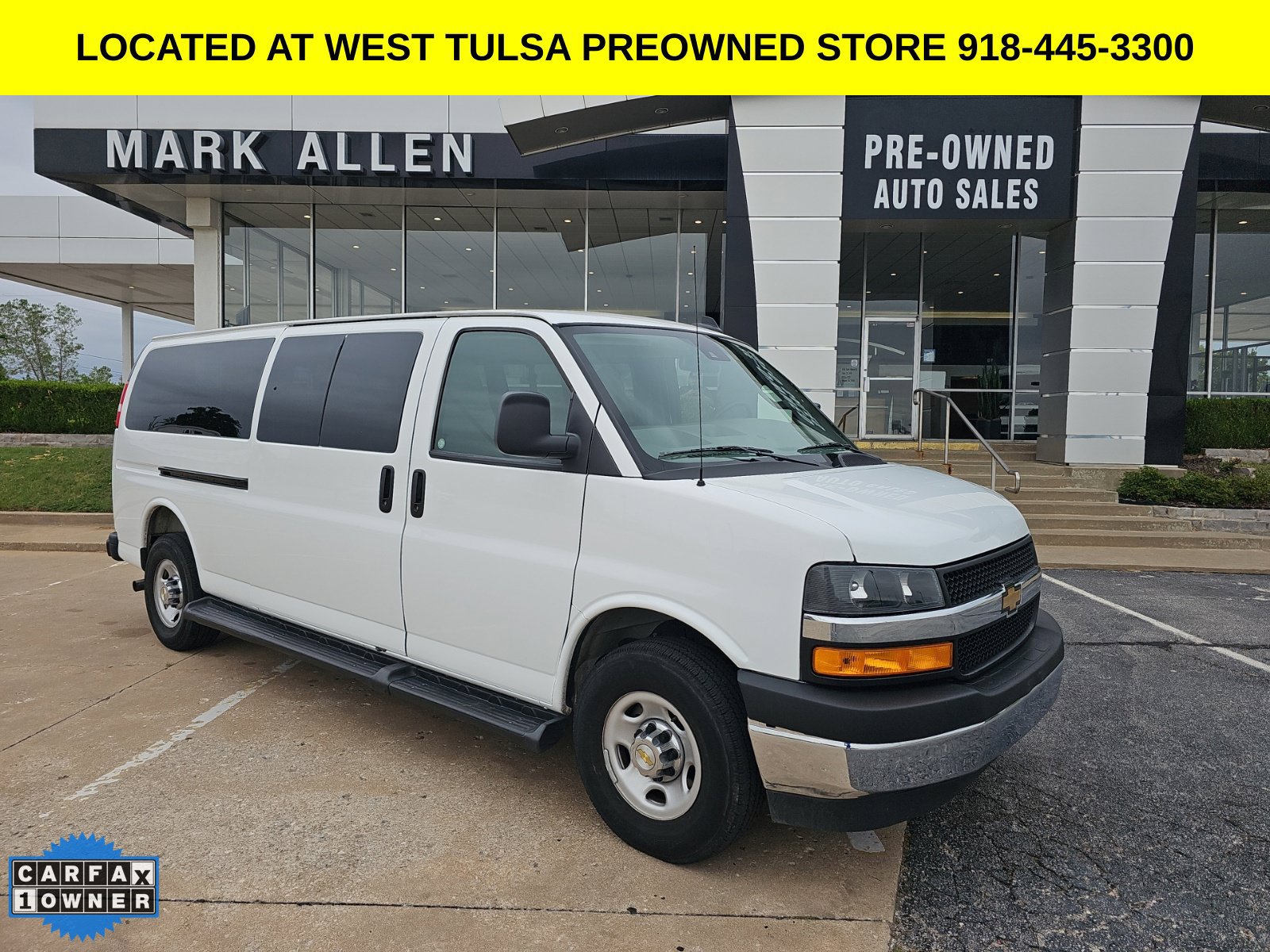 Used 2025 Chevrolet Express 3500 LT w/ LT Preferred Equipment Group RWD image 1
