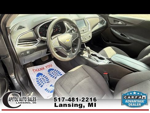 Used 2018 Chevrolet Malibu LT FWD image 11