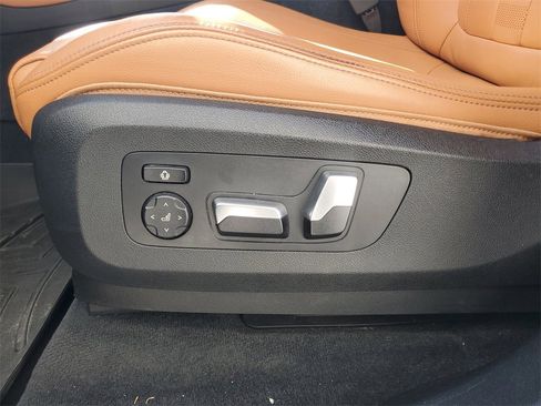 Used 2019 BMW X5 xDrive40i image 18