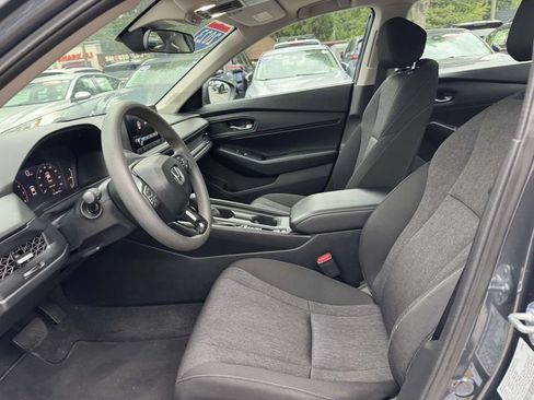 Used 2023 Honda Accord EX image 16