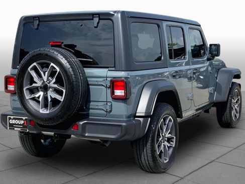 Used 2025 Jeep Wrangler Unlimited Sport S 4xe w/ Convenience Group AWD/4WD image 12