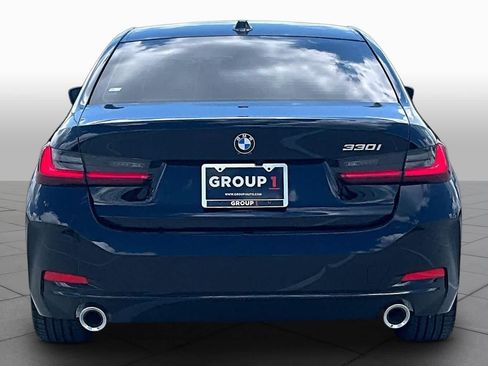 Used 2026 BMW 330i Sedan w/ Convenience Package RWD image 4